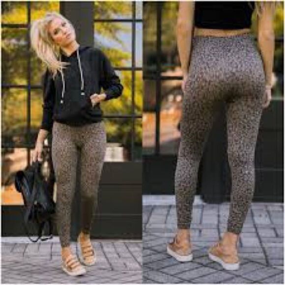 SPANX Look At Me Now Mini Leopard Seamless Leggings XS - Picture 1 of 9